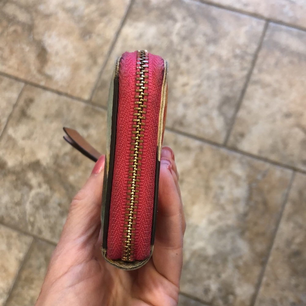 Tory Burch wallet - Picture 6 of 11